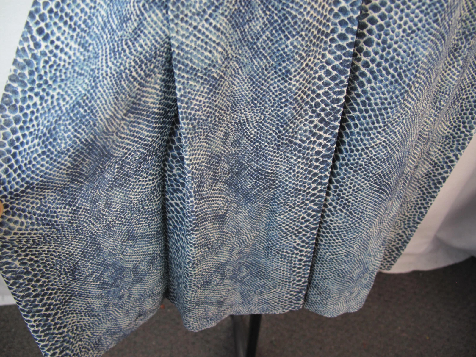 TORY BURCH ABITO SETA TAGLIA 8 blu navy e bianco pelle di serpente plissettato