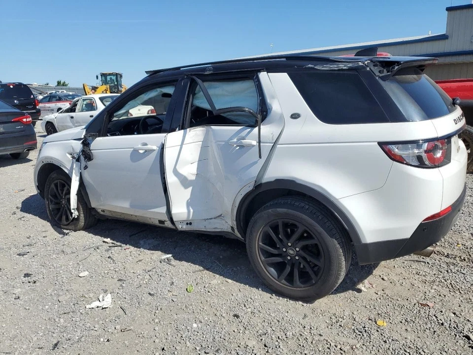 Used Air Cleaner Assembly fits: 2019 Land rover Discovery sport  Grade A - Image 2 of 4