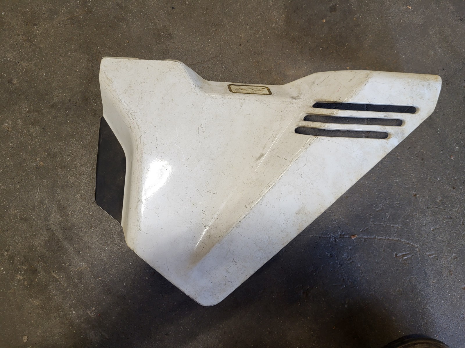 BMW R80 G/S Left Side Cover Nice No Broken Tabs Or Cracks