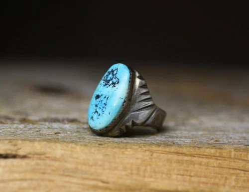 Vintage Native American Sterling Silver Turquoise Ring Size 9