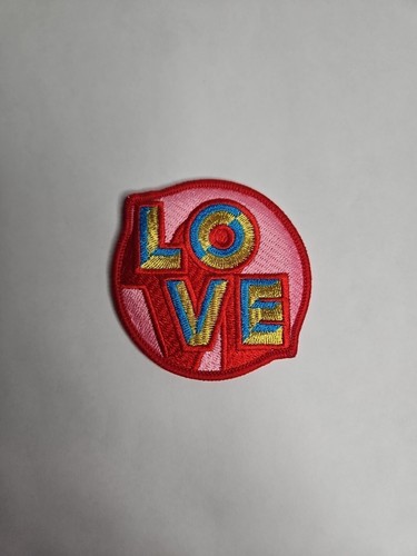GŁOŚNO - Magmoji MagSafe Odznaka na telefon - LOVE - Różowy/Czerwony - Zdjęcie 6 z 7