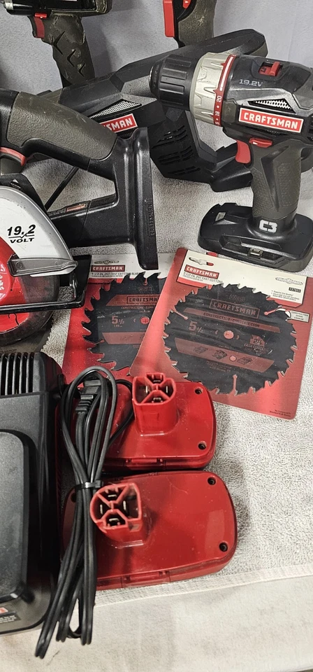 🔥CRAFTSMAN 19.2 Volt 15 Piece Tool Set Everything Works Read Description  - Image 4 of 4