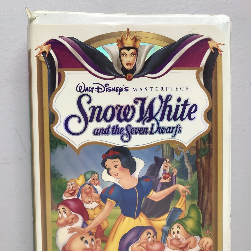 Snow White & the Seven Dwarfs VHS Disney Video Masterpiece Movie VTG Clamshell - Image 2 of 4