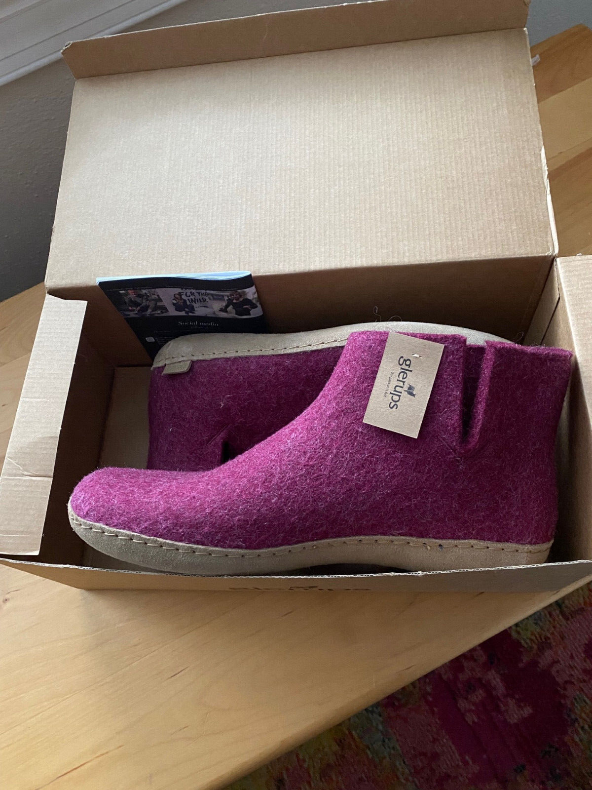 SAOLA Ciabatta stivaletto lana Glerups nuova con etichetta con suola in pelle mirtillo 42 11 $130