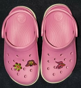 crocs duet pink
