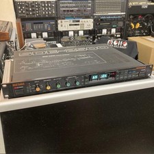 Roland SDE-2500 Digital Delay Excellent Condition