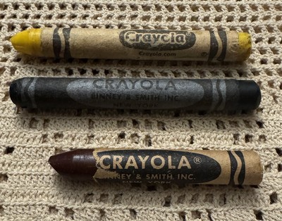 Vintage Binney & Smith Crayola Jumbo Crayons Black Brown Yellow Art Drawing