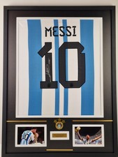 Lionel Messi framed wolrd cup champ 2022 hand-signed with COA Free shipping
