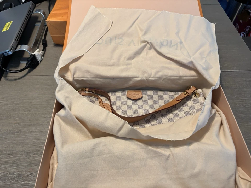 Louis Vuitton Graceful Pink Interior Shoulder Bag MM White Canvas - Image 4 of 4