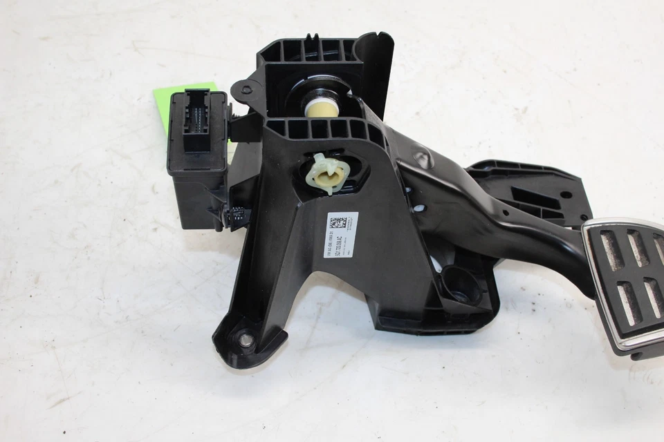 Оригинальная педаль тормоза 5Q1723058AC для Volkswagen GTI 2015-2017 годов выпуска - Изображение 4 из 4