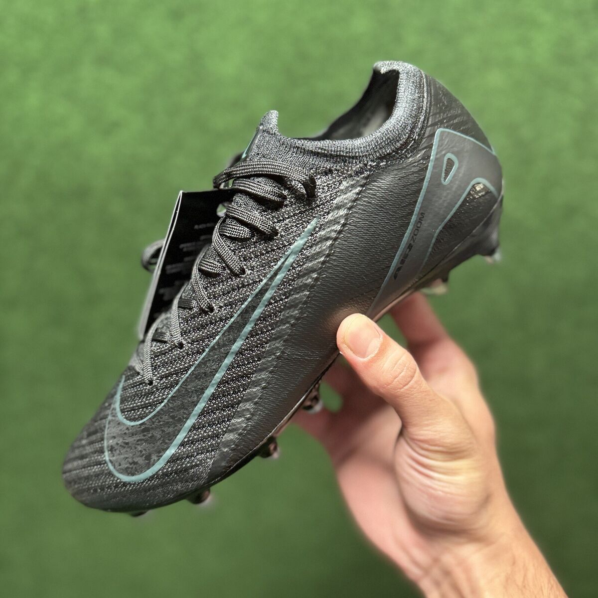 Nike Mercurial Vapor 16 Elite AG Pro Low Soccer Cleat Mens Nike Mercurial Vapor 16 Elite AG Pro Low Soccer Cleat Mens