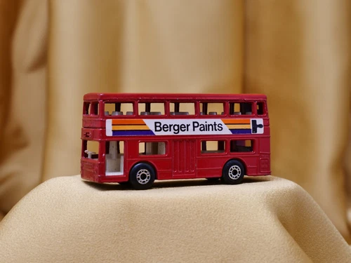 Matchbox Superfast No17 The Londoner bus Berger Paints Vintage Diecast car model