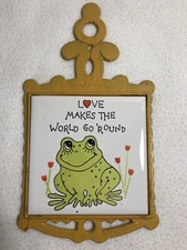 Vintage MCM Ceramic Tile Cast Iron Trivet FROG Love Makes the World Round TAIWAN
