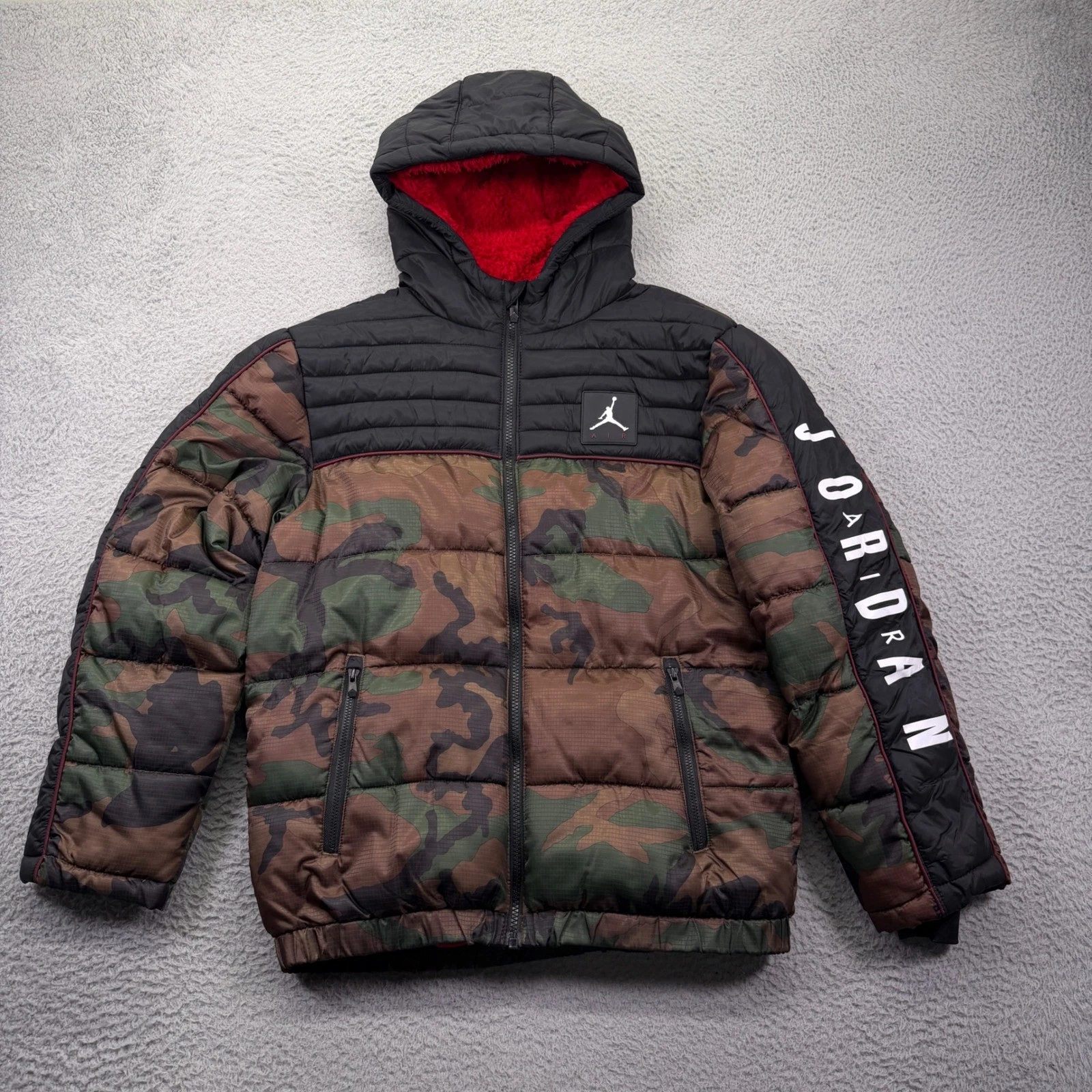 Jordan Nike Puffer Jacket Boys XL 13-15 Years Camo Hooded Full Zip Outdoors