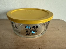 Disney Pyrex Mickey Mouse & Friends 10 Cup Glass Storage Bowl w/ Yellow Lid