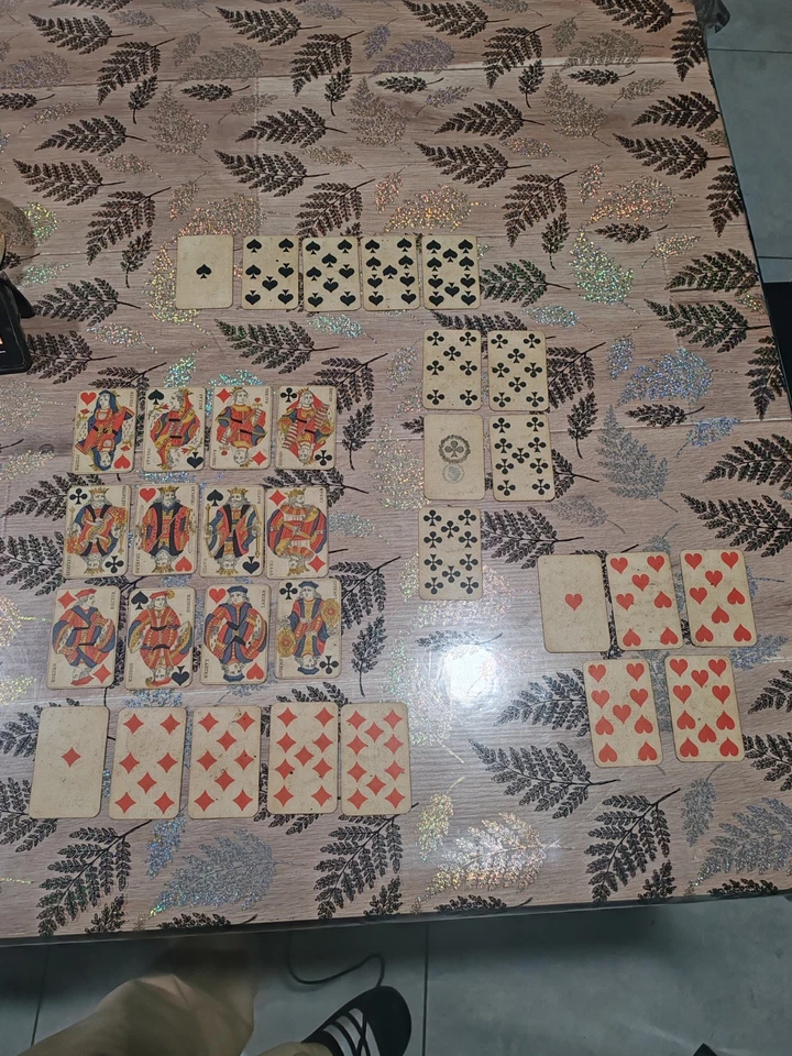Jeu de cartes ancien - 32 cartes, complet - Cachet Décret 1890 Dos Bleu - Photo 1/4