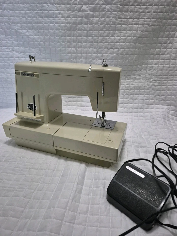 Máquina de costura Sears Kenmore vintage 158.16800 FUNCIONANDO!! - Imagem 4 de 4