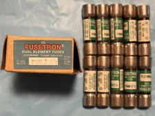 Box Of 10 Bussmann Fusetron FNM 2-1/2 2.5A Dual-Element  250v/125V (100/10kAIC)