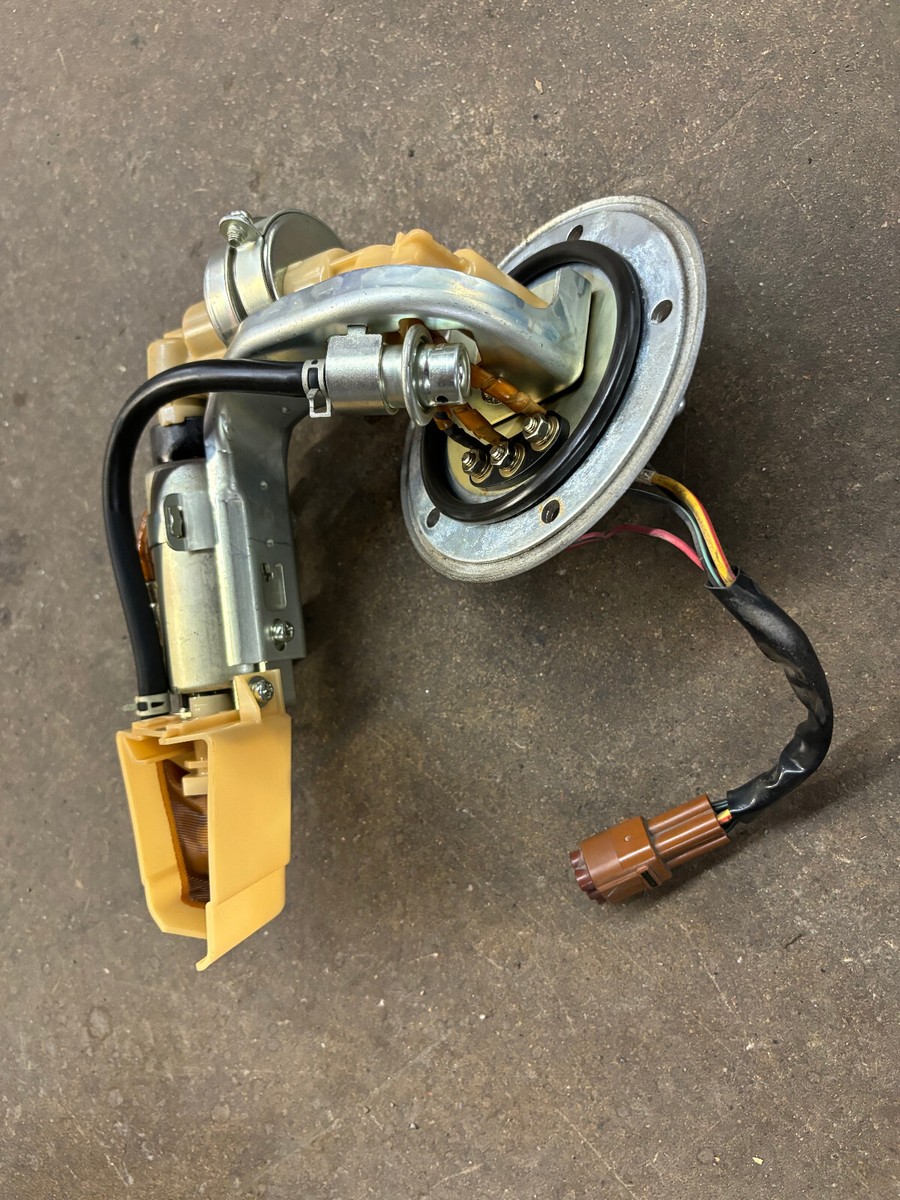 イントルーダーM800/VZ800燃料ポンプ　純正未使用品 SUZUKI FUEL PUMP 2005-2019 BOULEVARD M50 VZ800 GENUINE OEM Sender