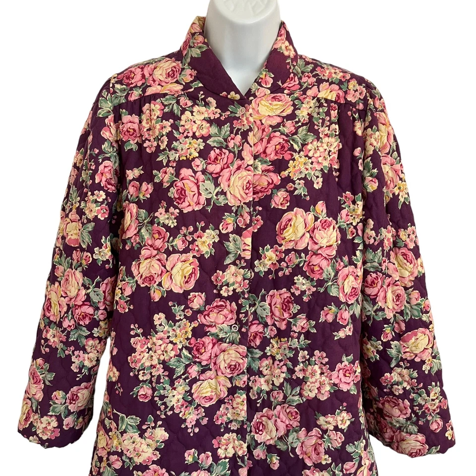 Abrigo largo acolchado vintage Miss Elaine floral a presión M Grandmacore Foto 3 de 4