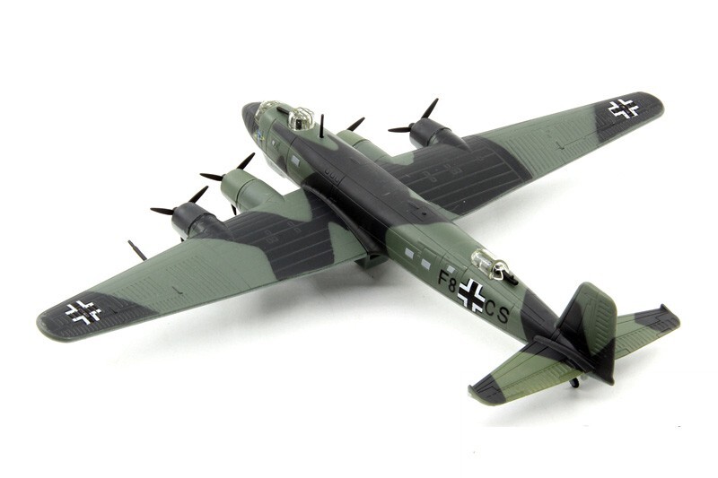1/144 WWII German Focke-Wulf Fw 200 Condor Reconnaissance Bomber
