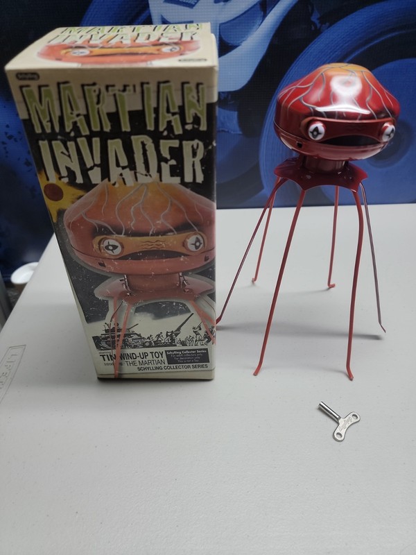 2006 Schylling Collector Series 9.5'' Alien MARTIAN INVADER Tin Wind-Up Toy COA