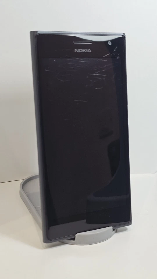 Microsoft Lumia 735 - Nero - 4GB - Immagine 2 di 4