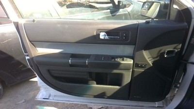 FLEX      2015 Front Door Trim Panel 28977345
