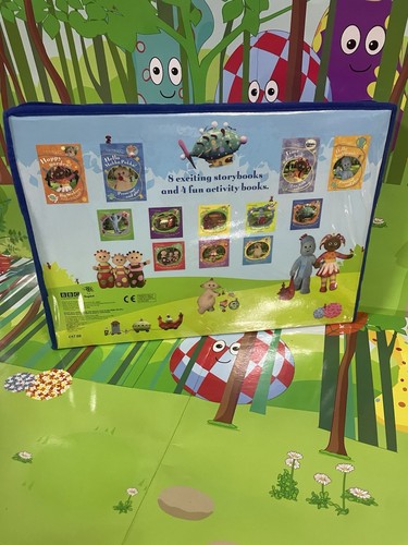 In The Night Garden Books - 2008 - Activity & Storybook Collection 12 Books ITNG - Picture 15 of 22