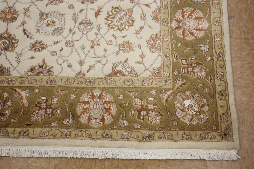 Vintage Tabrize | 6'5" x 9'8" Hand-Knotted Area Rug | Wool & Silk Blend | Floral - Image 3 of 4