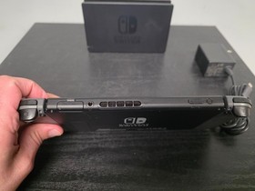 Nintendo Switch V2 HAC-001(-01) Console Gray Joy-Con with Dock & Charger Tested