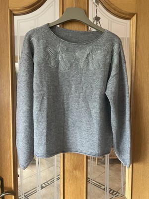 Kaschmirmischung Pullover grau mit Netz wie Blumen & Pailletten Detail - Brustweite 108cm/L