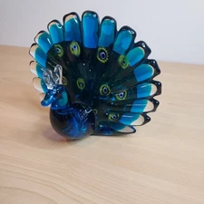 Dynasty Gallery 1951 Infused Art Glass Peacock Paperweight