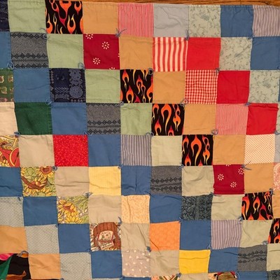 1.a.0.0.7.b Handmade Tied Quilt Patchwork Squares Mixed Fabrics Folk Art Throw
