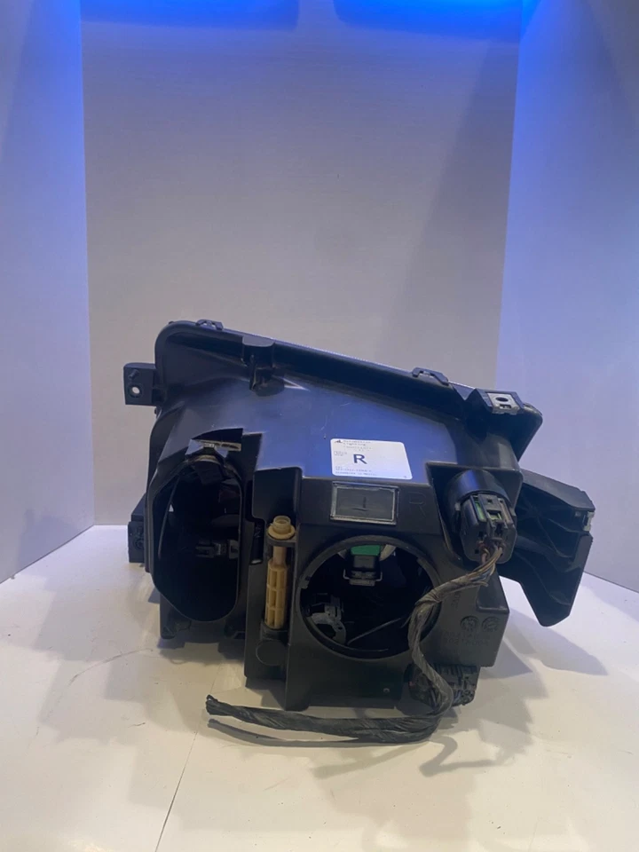 2007-2010 Lincoln MKX Right Halogen Adaptive Headlight Assembly - Image 4 of 4