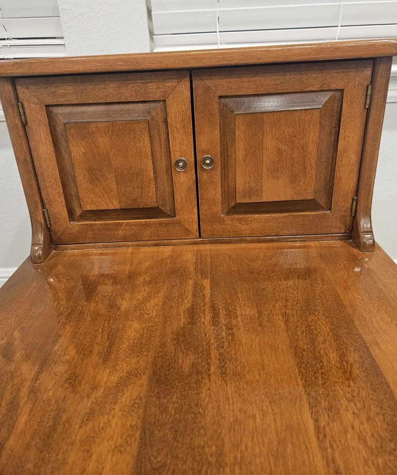 Mesa auxiliar de arce Ethan Allen de mediados de siglo 2 niveles cajón casa de campo vintage Foto 3 de 4