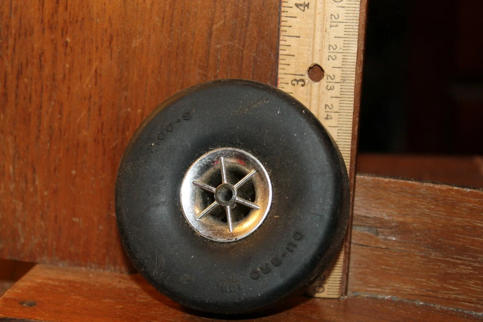 RC Model Airplane Du-Bro Rubber Wheel Approx 3" x 7/8" 3.00-S - Image 4 of 4