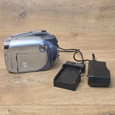 Canon DC210 DVD Camcorder 35x Optical Zoom w/ Charger