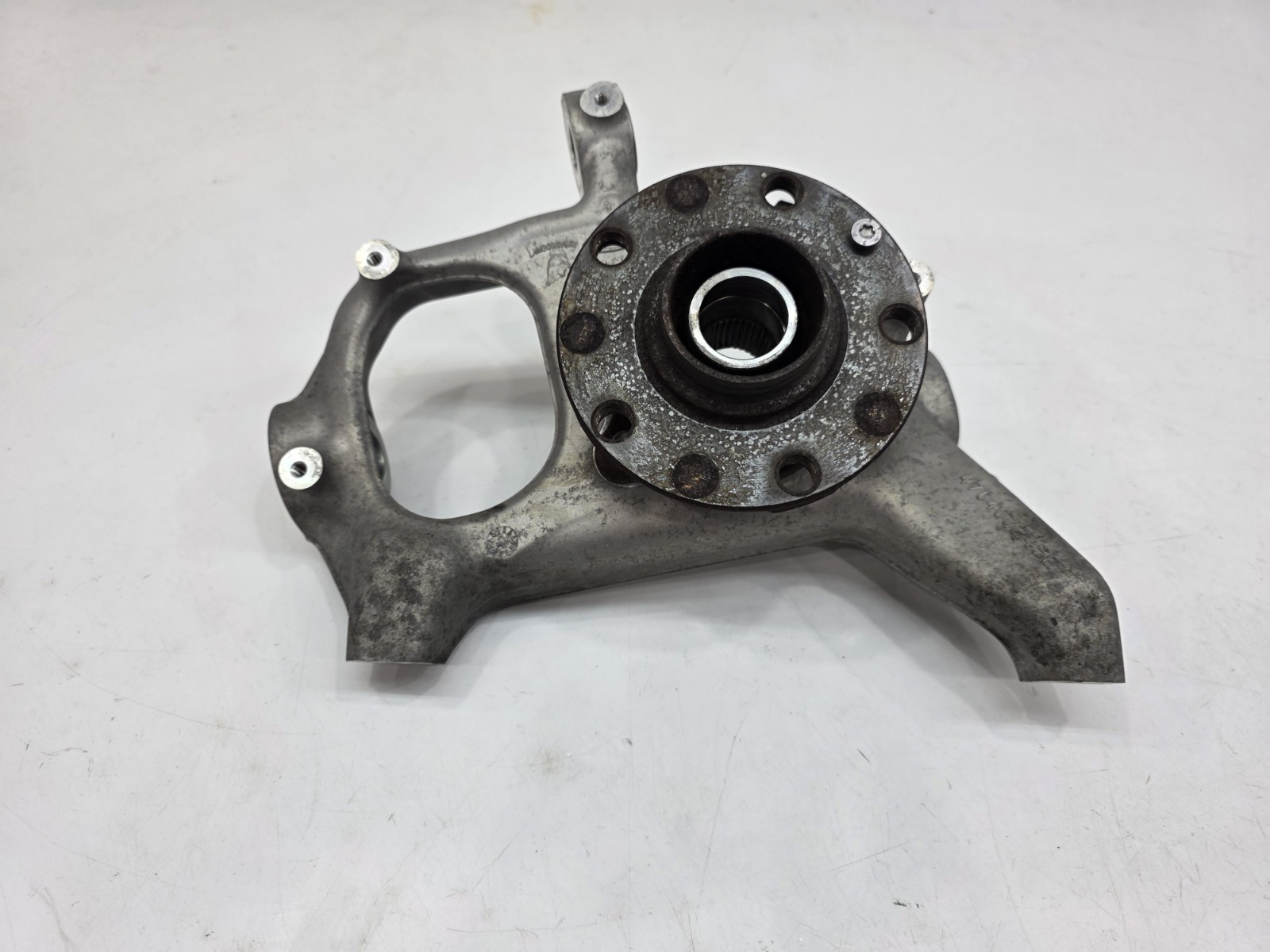 LAMBORGHINI AVENTADOR LP700 LP740 FRONT LEFT HUB STEERING KNUCKLE OEM 470407245E