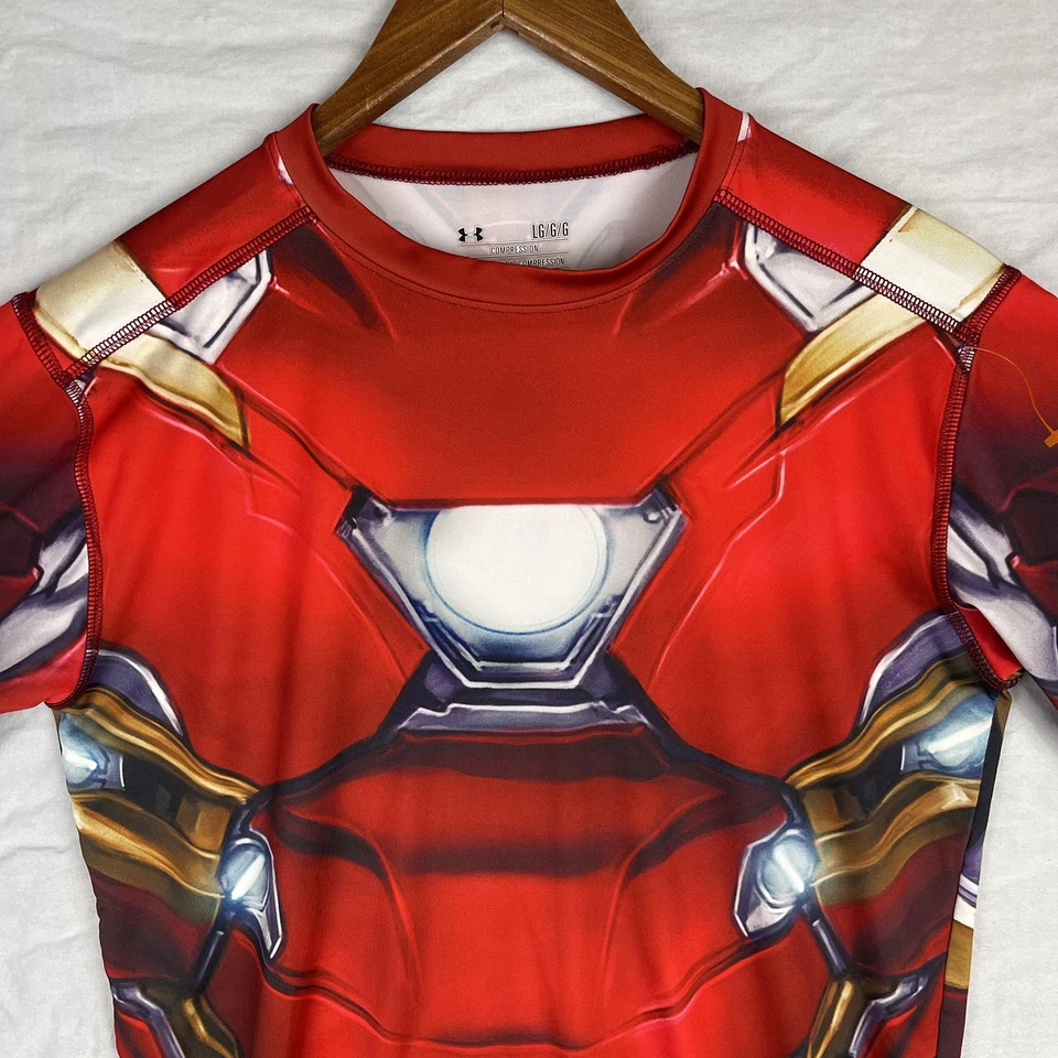 Camisa Iron Man Para Hombre Grande Roja HeatGear Alter Ego Marvel Guerra Civil Under Armour Foto 2 de 4