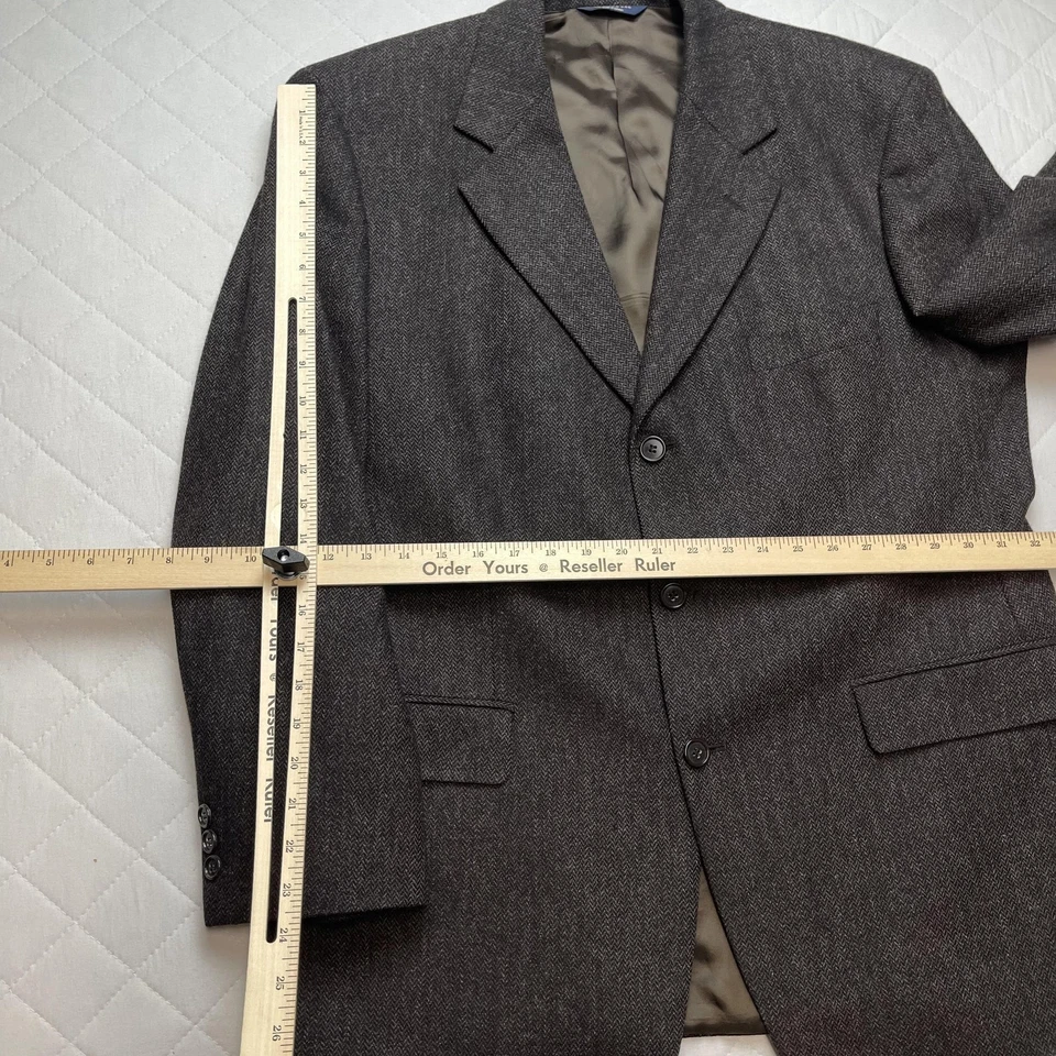 Brooks Brothers 346 Blazer Mens 43R Gray Wool Herringbone 3 Button Sport Coat - Image 4 of 4