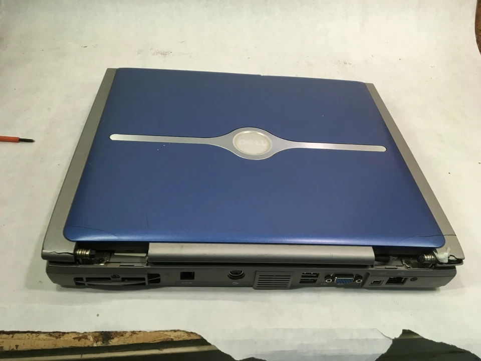 Dell PP071 Pentium 4 SIN PROBAR 14,1" -RR Foto 4 de 4