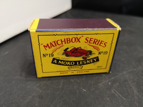 W733-MATCHBOX LESNEY No19A WHITE MG SPORTS CAR WITH ORIGINAL BOX - Picture 8 of 12