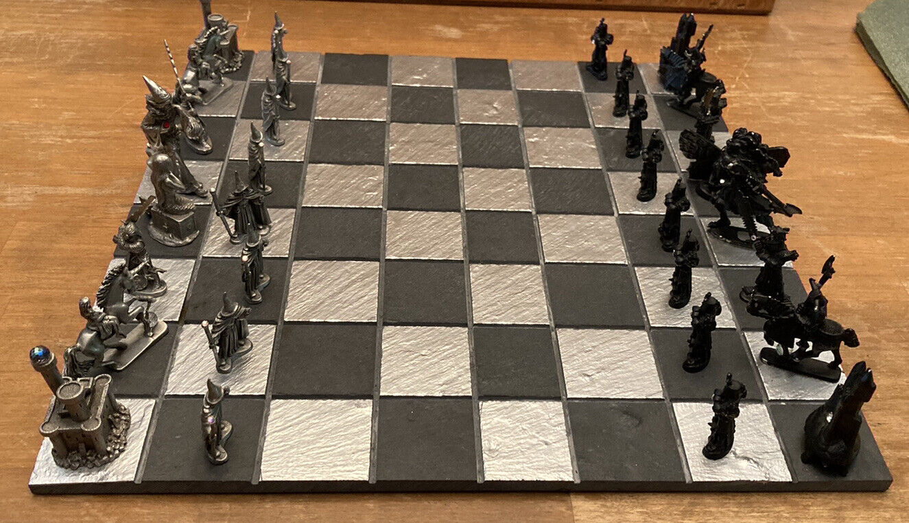 Medieval Times Crusades Pewter METAL Chess Set 16 Black & Red Faux Marble  Board