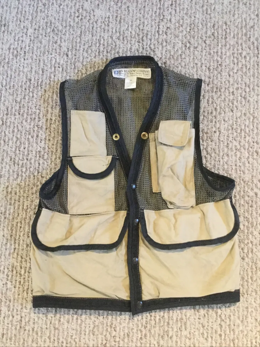 Vintage Ben Meadows Co. USA Mesh Hunting / Fishing Vest with Game Pouch Sz  Small