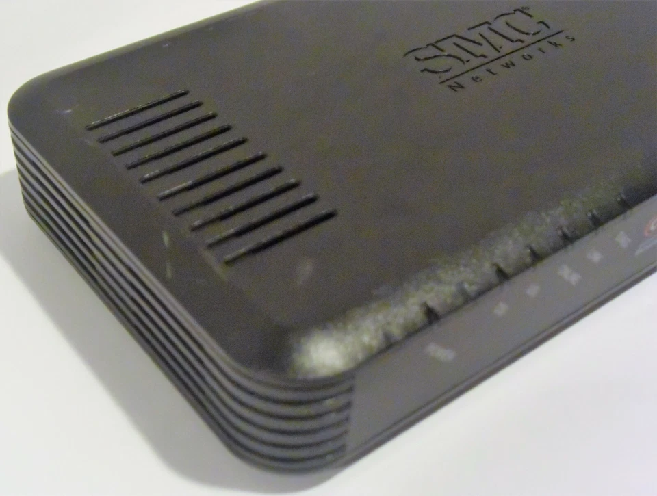 SMC Network Comcast Business Class Business IP Gateway Model: SMCD3G-CCR H/W1.01 - Image 3 of 4