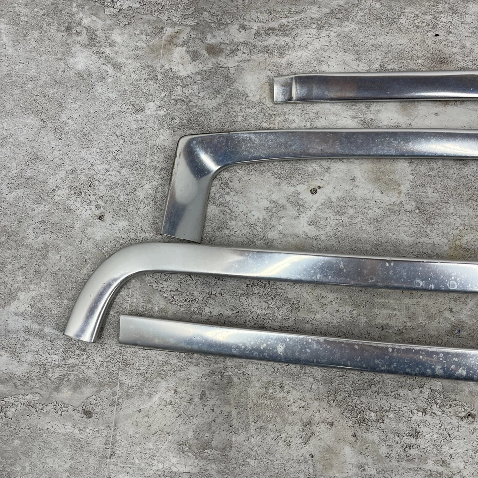 Juego de 4 molduras cromadas parabrisas Ford F150 Bronco 1980-1996 Foto 4 de 4