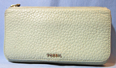Fossil Sea Foam Green Pebbled Cowhide Leather WALLET ~ Snap & Zipper Closure
