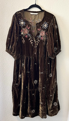 Wayward Fancies Eshakti Dress Velvet Embroidered Green Floral Grunge Boho