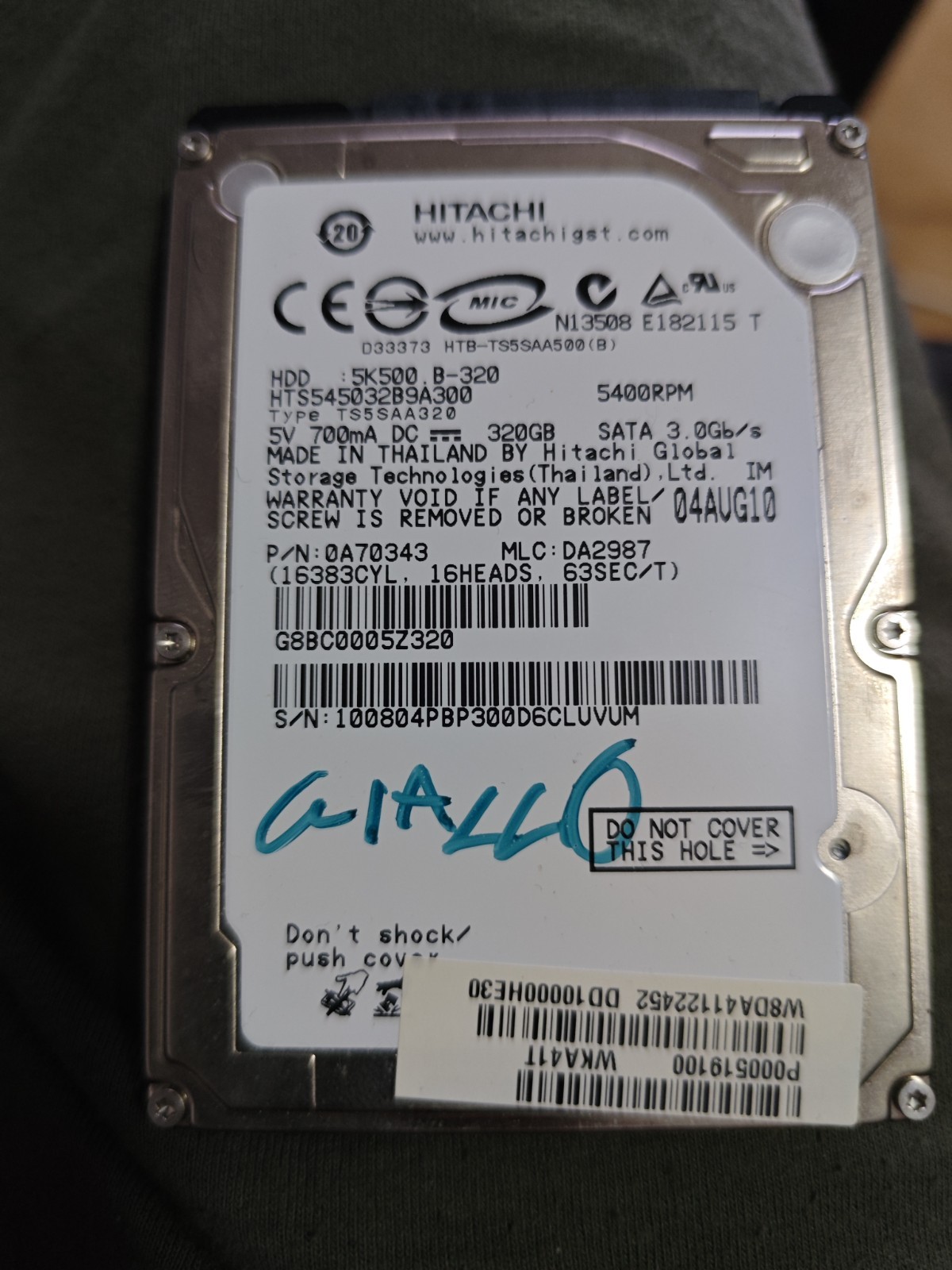 Hitachi Travelstar HTS545032B9A300 320GB 2.5" SATA II 5400RPM HDD